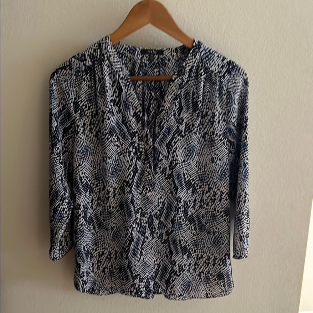 NYDJ Black and White Graphic Blouse with Mandarin Collar